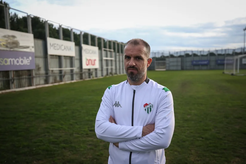 Namik Ələskərovun yeni klubu baş məşqçini istefaya göndərdi