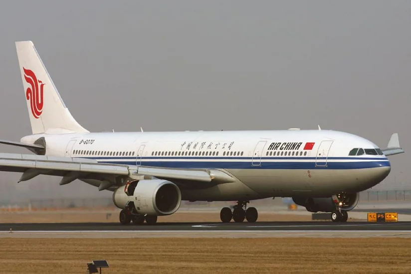 Самолёт Air China экстренно сел в Китае из-за нападения на бортпроводника