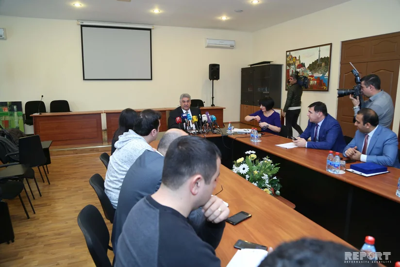 Azad Rəhimov: AİJA-nın işindən razı deyiləm