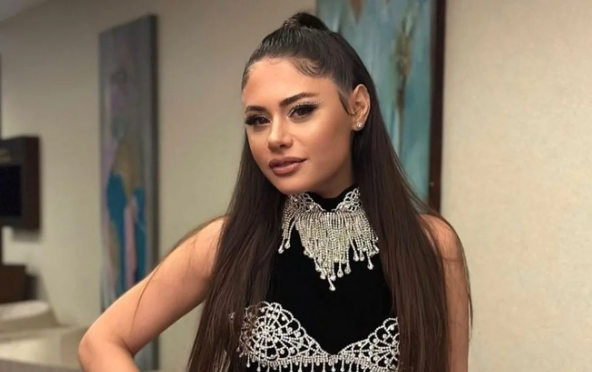 İsraildə çətin vəziyyətdə qalan azərbaycanlı müğənni Bakıya qayıdıb - YENİLƏNİB