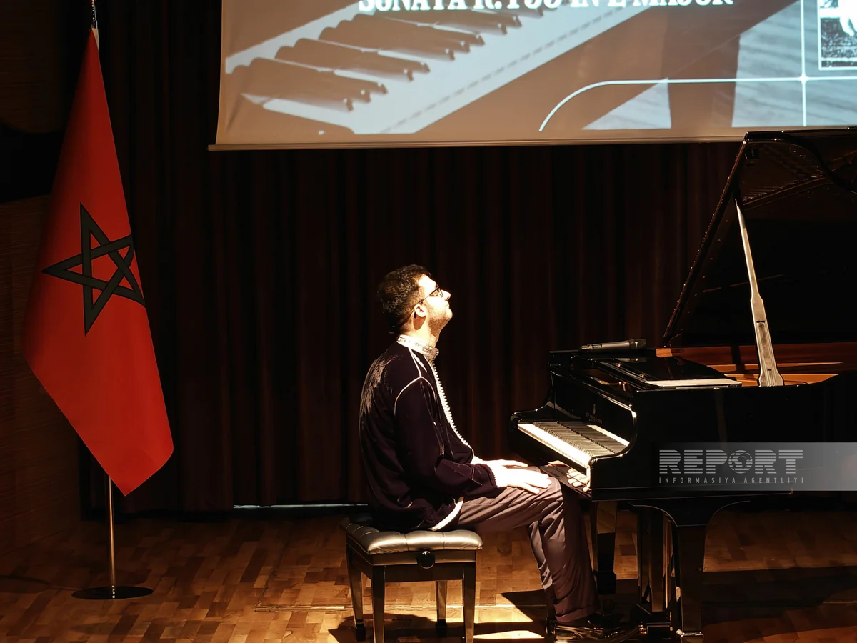 Bakıda məşhur mərakeşli pianoçunun konserti keçirilib