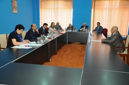 Vətəndaşlar mədəniyyət və turizm nazirindən işə düzəlməkdə kömək istəyiblər