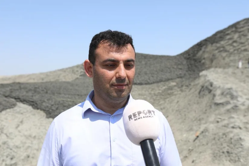 Alim: Lökbatanda palçıq vulkanı alovlanma ilə püskürüb