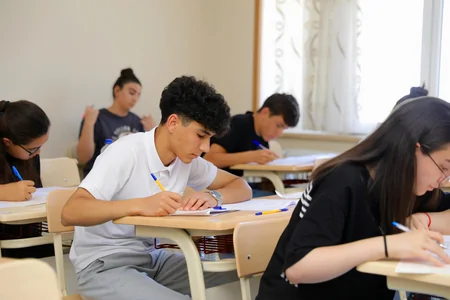 Bu gün 54 mindən çox abituriyent üçün imtahan keçirilib - YENİLƏNİB
