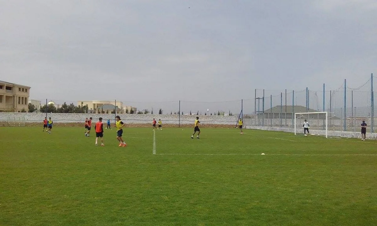 Futbol üzrə Azərbaycan millisinin İslamiada öncəsi açıq məşqi keçirilib
