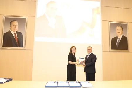 Səhiyyə naziri: Bu gün ölkədə tibb işçilərinə yüksək dəyər verilir