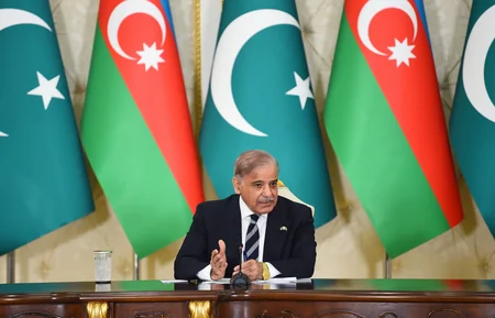 President Ilham Aliyev and Prime Minister Muhammad Shehbaz Sharif make press statements
