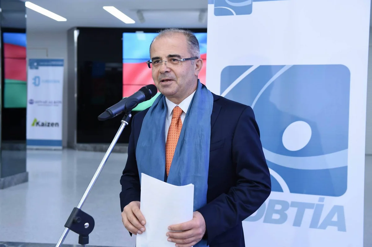 Hüquqşünas: Fuad Hacıyev kifayət qədər məhsuldar bir menecerdir