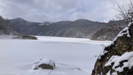 Azərbaycan parklarının qış görüntüləri - FOTOREPORTAJ