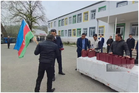 Növbəti köç karvanı Həsənriz kəndinə çatıb, açarlar təqdim edilib  - VİDEO – YENİLƏNİB-2