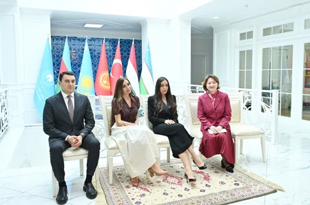 Leyla Aliyeva, Arzu Aliyeva visit Turkic Culture and Heritage Foundation