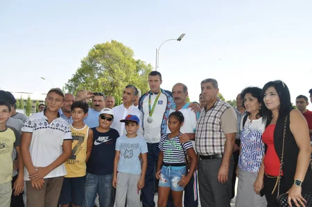 XXXI Yay Olimpiya Oyunlarının gümüş mükafatçısı Mingəçevirdə olub