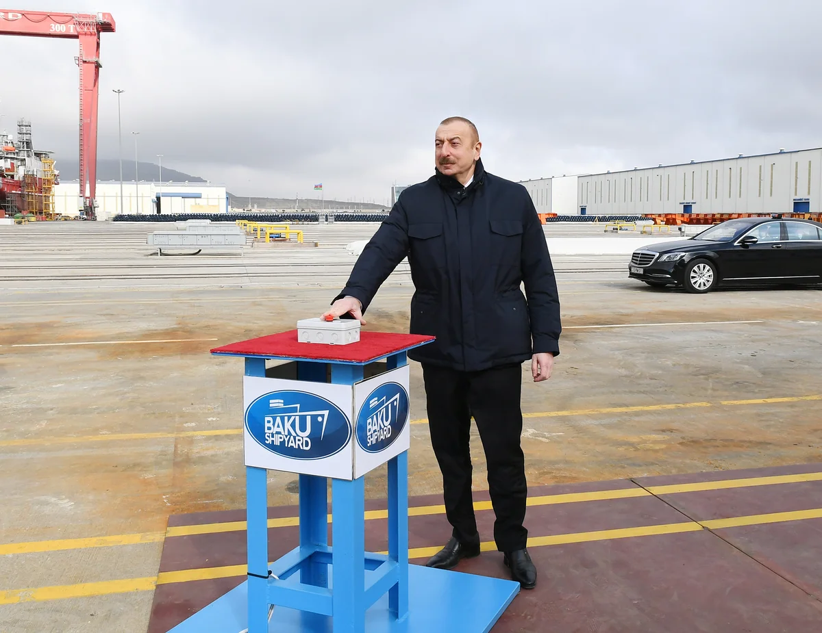 Prezident və birinci xanım “Akademik Zərifə Əliyeva” gəmisinin suya salınması mərasimində iştirak edib - YENİLƏNİB
