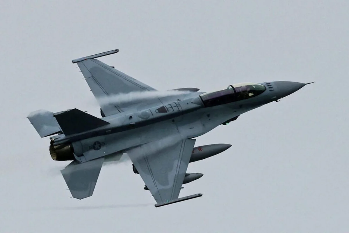 Глава Минобороны: В Польше появилась первая женщина-пилот F-16