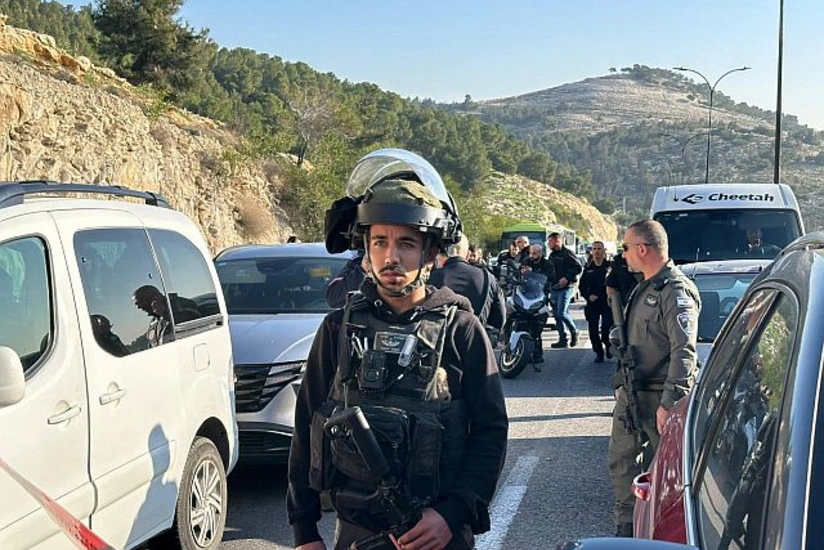4 killed, 11 wounded in terror shooting attack near Jerusalem checkpoint