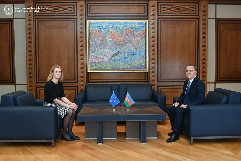 Azerbaijan's foreign minister welcomes Kaja Kallas, bilateral meeting begins