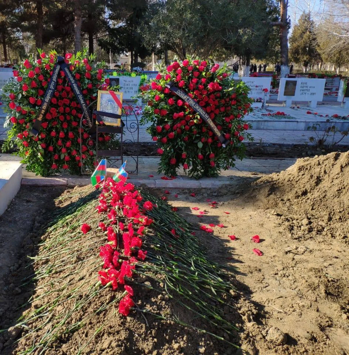Füzulidə şəhid olan əsgər 26 ildən sonra Yevlaxda dəfn edilib - FOTO
