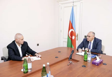 Səfər Mehdiyev Qobustanda vətəndaşları qəbul edib