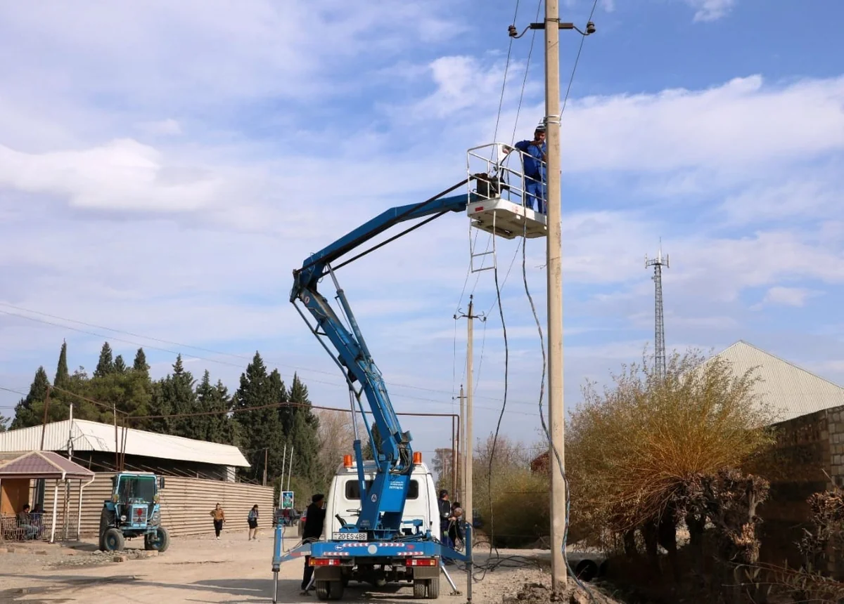 Şəmkirin iki kəndində elektrik şəbəkəsi yenilənib