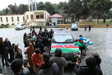 Sentyabr şəhidinin yeni doğulan körpəsi xəstəxanadan evə buraxılıb