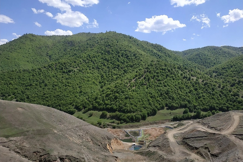 Komissiya: Gədəbəyin Söyüdlü kəndində su və torpaq nümunələri götürülərək analizlər aparılır