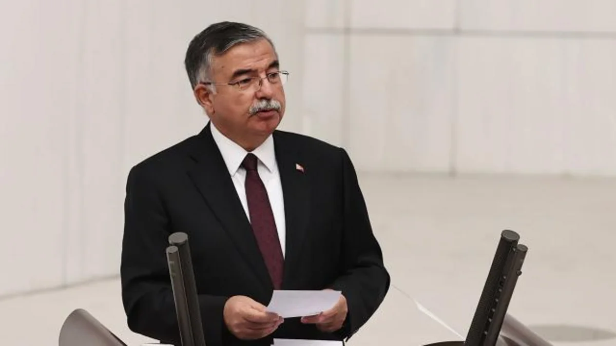 AKP-nin parlament fraksiyasına yeni sədr seçilib