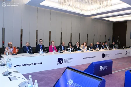 Jeyhun Bayramov mulls current regional situation with heads of National Commissions for UNESCO