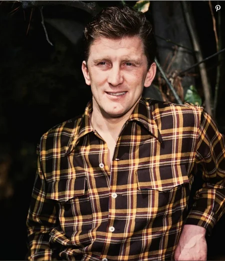 Умер звезда Голливуда Кирк Дуглас - ФОТО