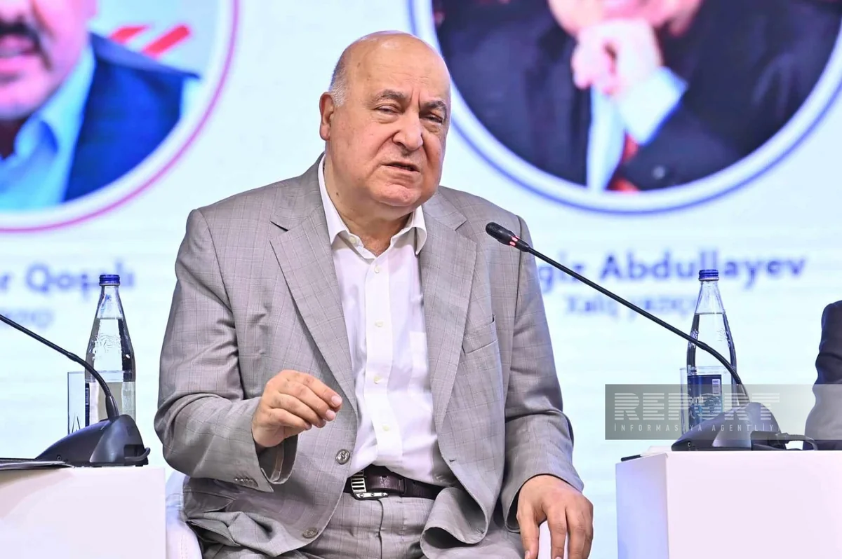 AYB-nin katibi: Yazıçı kitab nəşrinə pul verməməlidir, o qonorar almalıdır