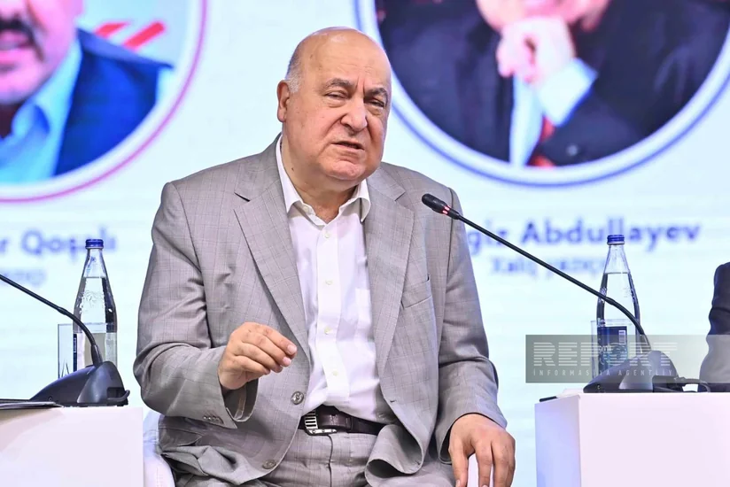 AYB-nin katibi: Yazıçı kitab nəşrinə pul verməməlidir, o qonorar almalıdır