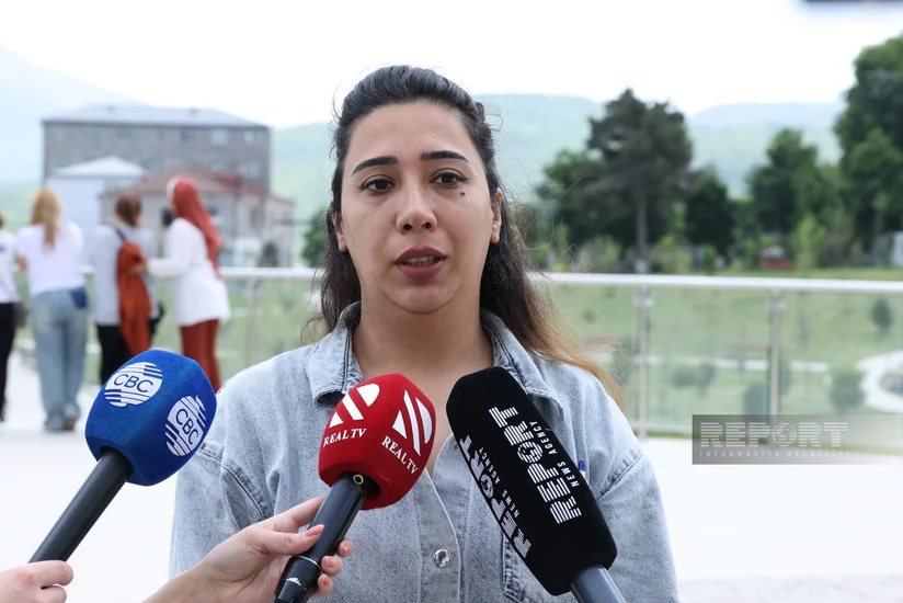 Qarabağ Universitetində imtahan verən hərbçi yoldaşı olan abituriyent: Tarixin bir parçası olmaq fəxrdir