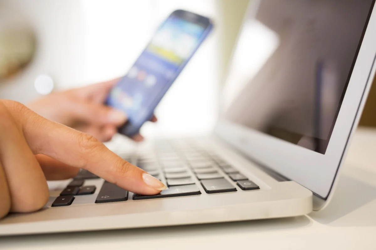 Total percentage of young people online in Azerbaijan exceeds global average of 70.6%