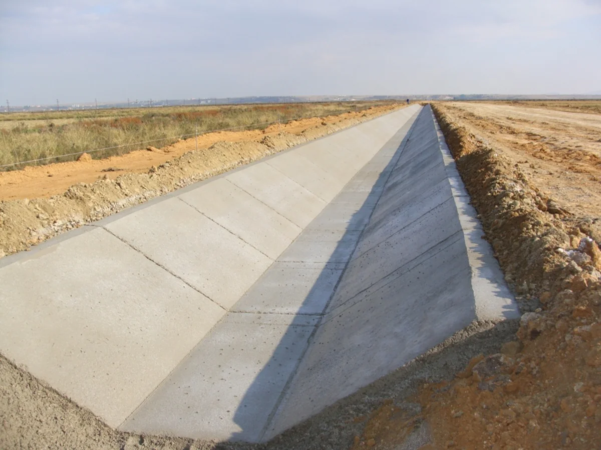 Azərbaycanda yeni suvarma kanallarının tikintisinə başlanılır