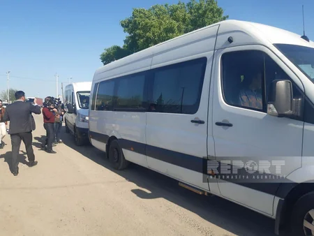 İran səfirliyinin “persona-non-qrata” elan edilən əməkdaşlarının ailə üzvləri Azərbaycanı tərk edib