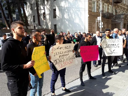Gürcüstan azərbaycanlıları Tbilisidə etiraz aksiyası keçiriblər - FOTO - YENİLƏNİB