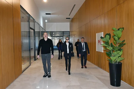 Prezident Şahdağ Turizm Kompleksindəki “Lakeside” hotelində aparılan işlərlə və “Xizək klubu” binasının tikintisi ilə tanış olub - YENİLƏNİB-2