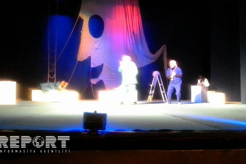 Gürcüstan teatrında Elçinin Şekspir əsəri əsasında hazırlanmış tamaşanın premyerası olub
