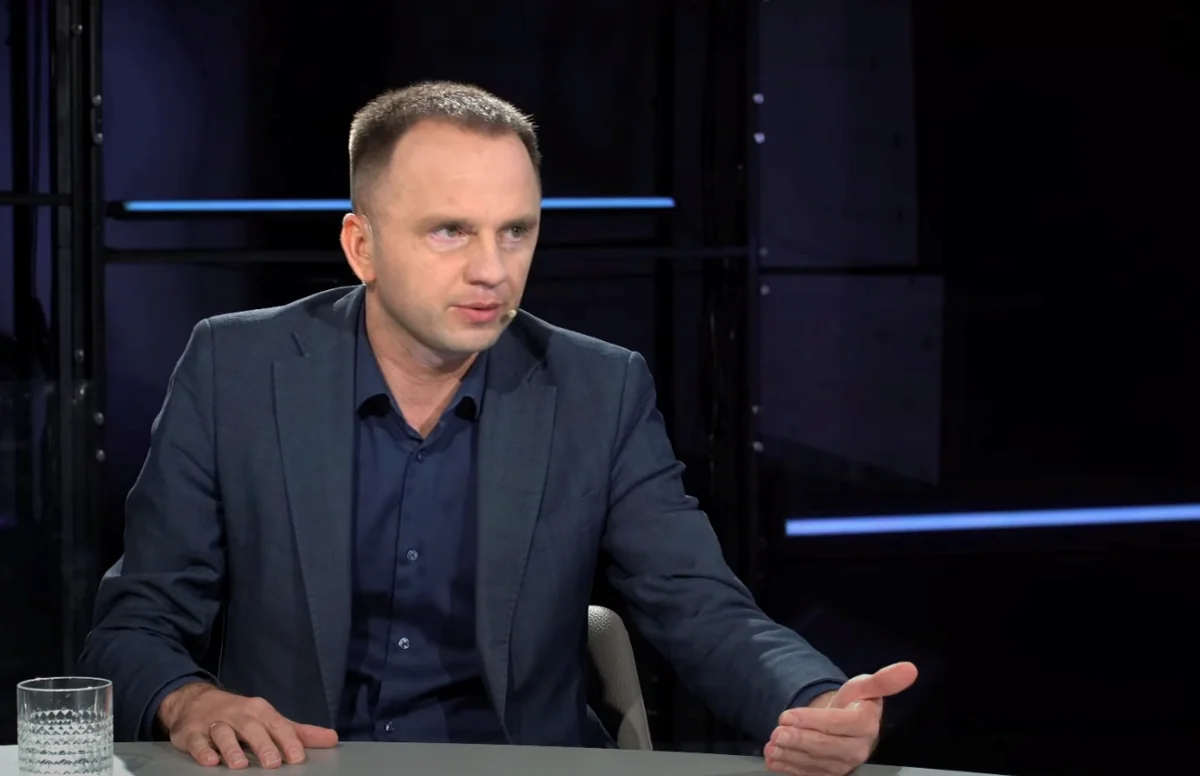Ukraynalı politoloqun Fransanın müstəmləkə irsi haqqında məqaləsi Afrikanın mediaməkanında böyük səs-küy doğurub