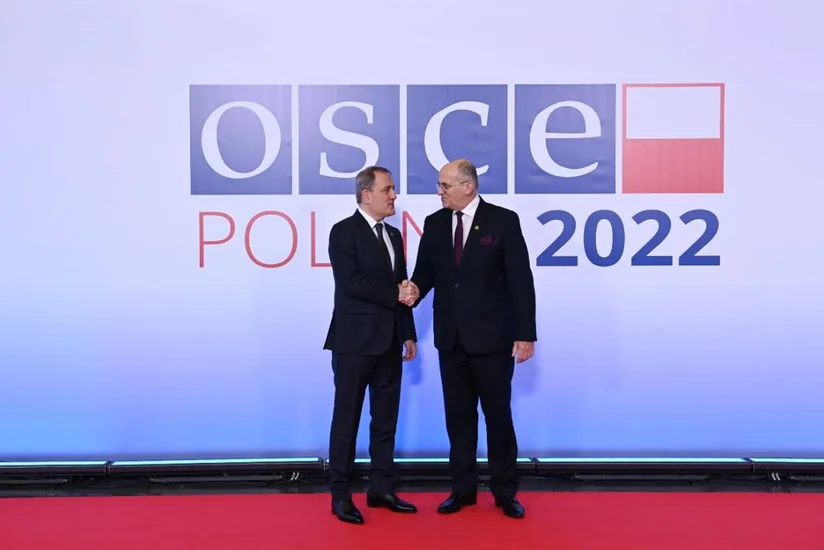 Ceyhun Bayramov polşalı həmkarı ilə görüşüb