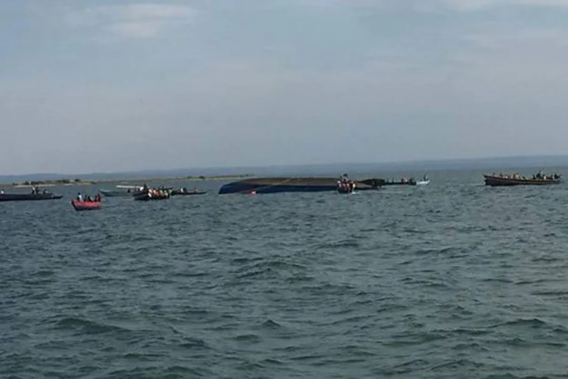 При крушении судна в Уганде погибло около 30 человек - ОБНОВЛЕНО