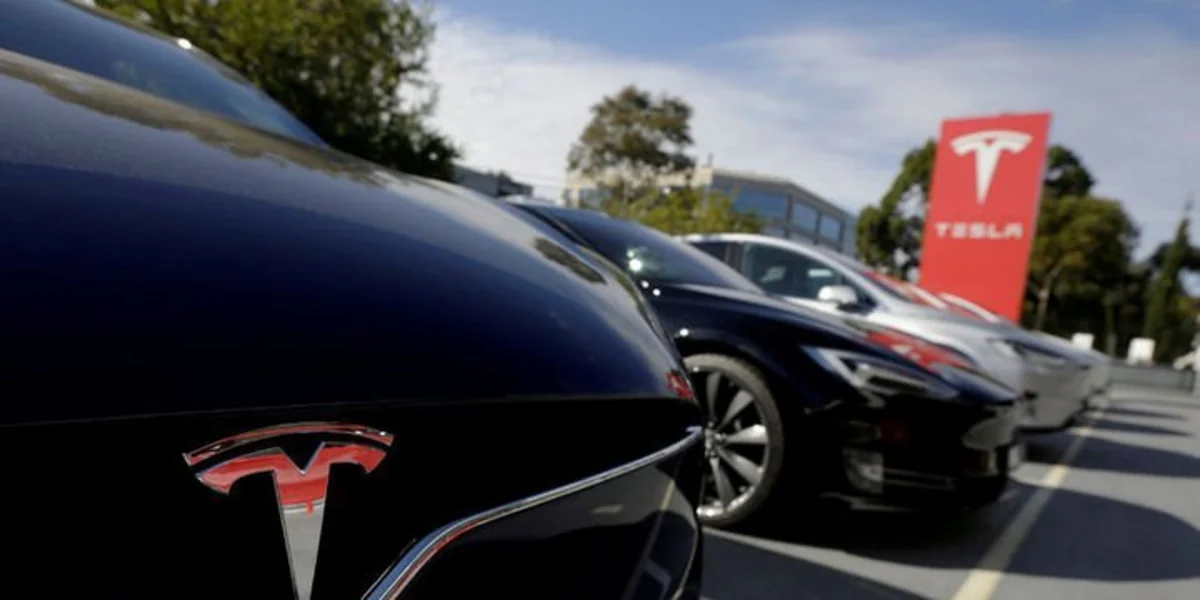 Tesla şirkəti elektrikli avtomobillərin qiymətini endirib