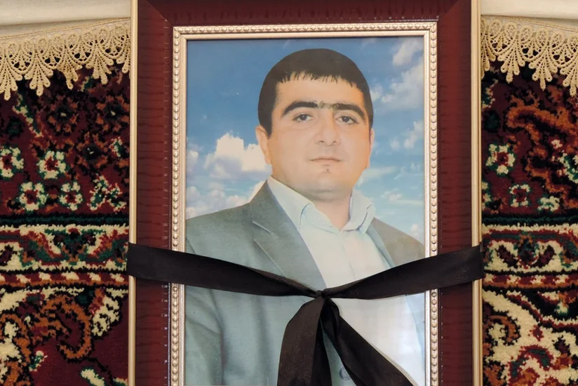 “Günəşli” yatağındakı qəzada həlak olan neftçi Edik Rzaxanov dəfn olunub - VİDEO