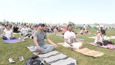 “YARAT Freestyle” proqramı çərçivəsində yoqa festivalı keçirilib