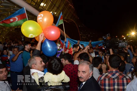 Azərbaycan paralimpiyaçıları ölkəyə qayıdıb - FOTO
