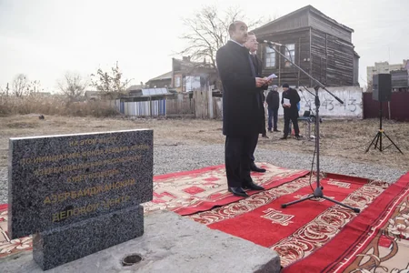 Həştərxanda Azərbaycan Biznes Mərkəzinin təməli qoyulub - FOTO