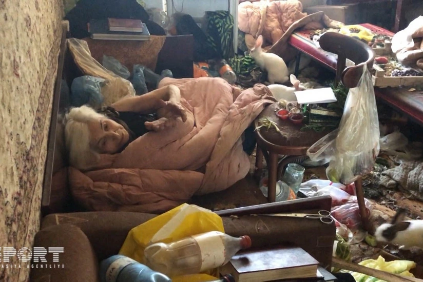 Sumqayıtda bir ailə yaşadığı mənzili zibilliyə çevirib - FOTO - VİDEO