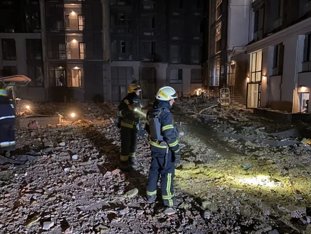 Rusiya Dneprə raket zərbəsi endirib, yaralılar var