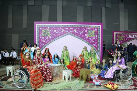 Sağlamlıq imkanları məhdud uşaq və gənclərin əl işlərindən ibarət sərgi və konsert proqramı təşkil olunub