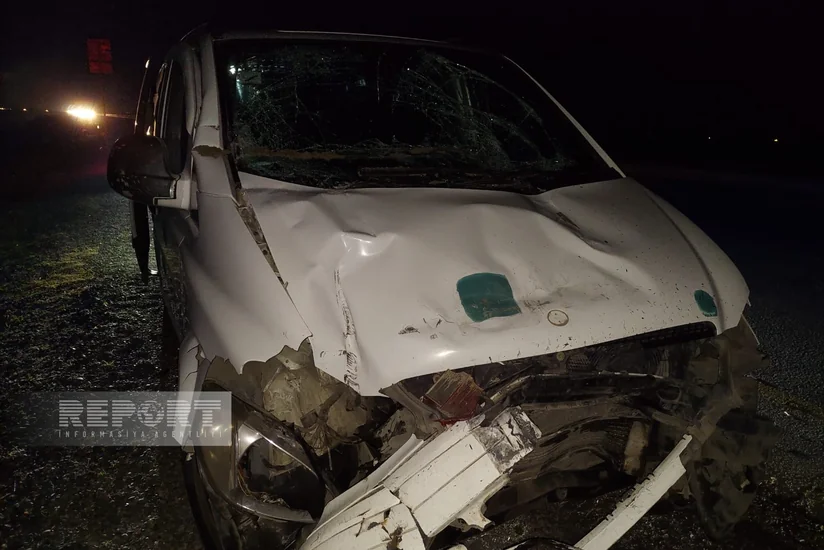 В Гаджигабуле столкнулись грузовик и легковой автомобиль, есть пострадавшие