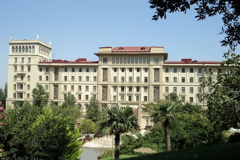 “Obyektin Tikintisinə İcazə”nin və “Tikintiyə icazə barədə Xüsusi Nişan”ın forma və məzmunu təsdiqlənib